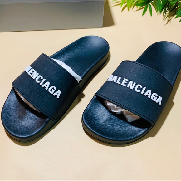 Balenciaga Shoes - 🌴 NEW Authentic Balenciaga Slides - Sz Euro 40